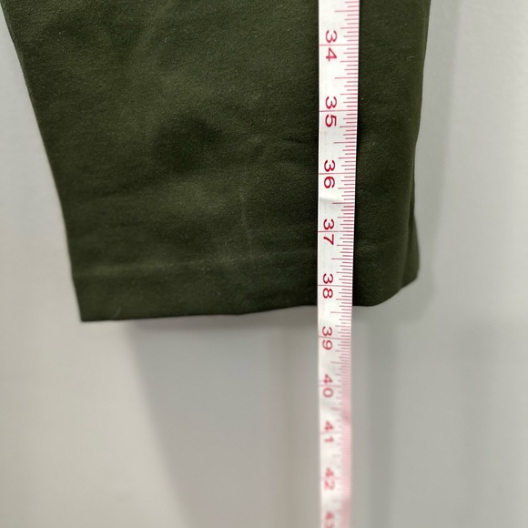 LOFT Ponte Straight Pants 🌟 - Picture 8 of 8